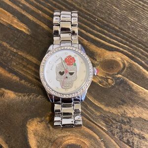 Betsy Johnson heart eye skull silver metal band watch